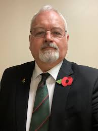 In SAS Rogue Heroes Please can anyone explain the casting of Blair Mayne?  What were "they" thinking casting him, not as the tall, educated middle  class man he was but..........? Why did