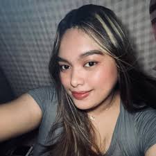 Chris Evans turned down Captain America twice, even after Marvel offered  him the role without an audition. Robert Downey Jr was the one to convince  Chris Evans to take the role of