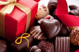 Our chocolate gift baskets include valentine's day chocolate brands like cadbury dairy milk, ferrero rocher, lindt lindor, hershey's, godiva, lindt, ghirardelli, elmer, twix, etc. Valentine S Day Chocolate And Other Sweet Gifts For Your Loved Ones Entertainment Tonight