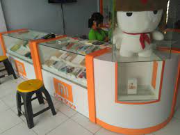 Anda untuk bisa menyesuaikan dengan perabotan dapur minimalis 2. Etalase Hp Minimalis Bisa Desain Sendiri