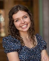 Anne Mulhern's Instagram, Twitter & Facebook