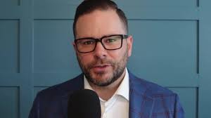 Attention sponsorship professionals!, I know how easy it is to feel  overwhelmed while trying to grow your sponsorship program. There are so  many areas to focus on, like…, What should I put in my ...