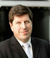 THE RESEARCH UNIVERSITY IN THE HELMHOLTZ ASSOCIATION