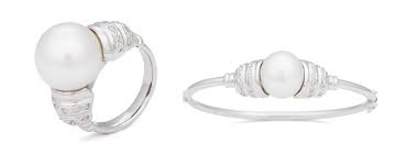 Apply, the wipe and swipe method when cleaning vintage pearl jewelry. How To Clean And Care For Pearls Eugenio Lumbreras