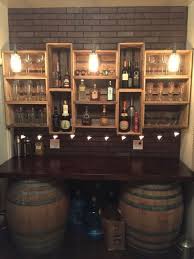 Meine Bar Bauen Bekam Die Weinfasser Von Einem Flohmarkt Und Baute Die Mobel Aus Weinkisten Bar Bauen Kellerbar Design