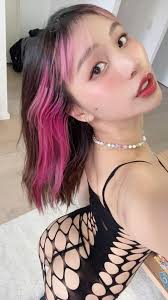 Im pretty sure shes on twitter just dont know who : rSauceforNSFWads