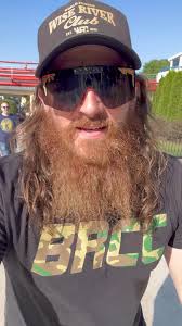 ONE MONTH…! Keep crank in’ it! #savage #newmusic