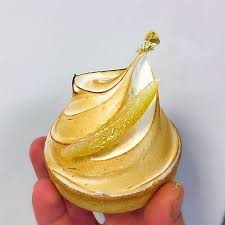 Avec Simoncini Lucas La Tarte Au Citrons De Menton Cœur Decorces Semi Confites Et Meringue Italienne Gateau Montecarlo Orangeverte Pastry Patisserie