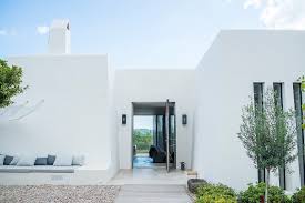 Une Maison Blanche D Architecte Dans Le Sud Planete Deco A Homes World Maison Blanche Maison Mediterranee Maison