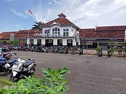 Dahulu, dari stasiun tegal terdapat percabangan jalur yang menuju ke. Stasiun Tegal Wikipedia Bahasa Indonesia Ensiklopedia Bebas