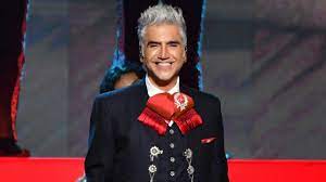 Letras y acordes de alejandro fernandez: Alejandro Fernandez Dedicates Legacy Award To Father Vicente Entertainment Tonight