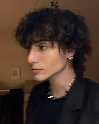 🧍🏻 #outfitoftheday #outfitinspiration #leatherjacket #vintagefashion  #milanocity