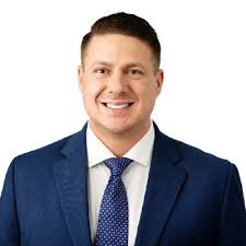 Today, August 31, 2025 ends the more than 30 year reign of the finest sushi  restaurant in Indianapolis, OCEAN WORLD! Hats off to General Manager and  Sushi Chef extraordinaire, George Sato, pictured…