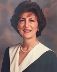 Mary Custer's Instagram, Twitter & Facebook