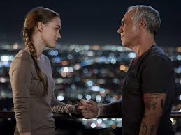 Mens de jobber for å løse drapet på informanten, finner bosch og edgar en ny ledetråd. Watch Bosch Season 6 Prime Video