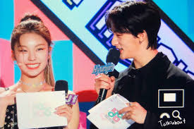 Hope you like it, and enjoy. Hyunjin Pics On Twitter Hwang Yeji And Hwang Hyunjin In One Frame Woah