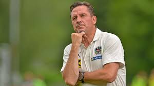 Werner gregoritsch (born 22 march 1958) is an austrian football manager and former player. Werner Gregoritsch Ich Habe Auch Eine Andere Seite Fussball Ofb Nationalteam