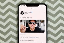 Esta es la aplicación oficial de . Yes You Absolutely Can Download Twitter Videos To Your Phone And Computer Here S How Cnet