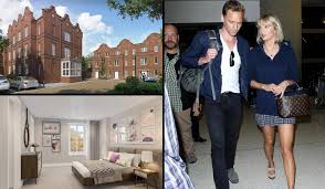 Barcelona star neymar surprised a 15 year old malaysian kid in kuala lumpur and paid a visit to his friends at victoria institution. Neymar S Party Palace Inside The Brazilian Footballer S 7k A Night Airbnb Mega Mansion In Beverly Hills Complete With Pool Chauffeur And Butler Service Homes And Property