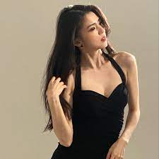 9 Alluring Pictures Of South Korean Star Han So-hee