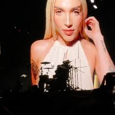 Adoro disfrutar a mis hijos, mi sobrina y mis sobrinos Violetta y Valen ☺️  Bogotá y sus miles de restaurantes y planes, pero esta vez la sorpresa fue  única: Ammiel, Joshua y Caro nos llevaron al ...