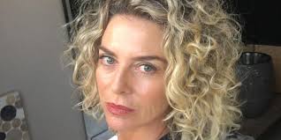 Todo comenzó hace algunas horas en twitter, cuando margarita rosa hizo un retuit, respecto a la siguiente pregunta que hizo el malpensante: Margarita Rosa De Francisco Conto Como Le Gusta Que La Llamen Canal 1