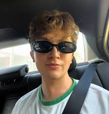 Isaac Perez (@isaaccreate) • Instagram photos and videos