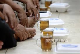 Saya ada satu kemusykilan berkenaan dengan puasa ganti. Bagaimana Hukum Menunda Qadha Puasa Ramadhan Republika Online