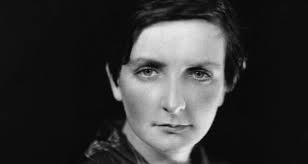 Distinguished Villa — Ghostlight Ensemble