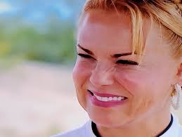 Ahí no Violeta con sus tamales en una final???