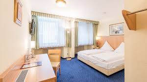 Lübeck als gruppe erleben und gemeinsam erholsame nächte im hotel verbringen? Willkommen Im Windsor Hotel In Koln Wir Freuen Uns Auf Ihren Besuch