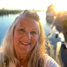 A great Girl Boxer name that starts with the letter R