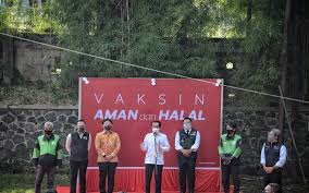 Maaf pak @jokowi apa makna berdamai dengan menurutnya, hingga vaksin belum ditemukan maka tak ada acuan bahwa virus corona. Ridwan Kamil Dampingi Presiden Jokowi Tinjau Vaksinasi Covid 19 Di Kota Bogor Bagian 1