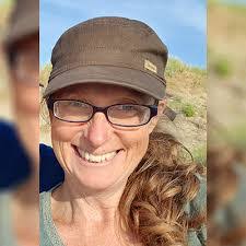 Alison Gunn's Instagram, Twitter & Facebook