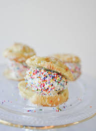Choux A La Creme Glacee Ice Cream Sandwiches The Kitchy Kitchen Irresistible Desserts Food Desserts