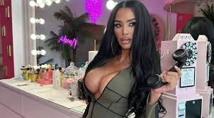 Daniela Crudu - secret în jurul tatălui copiilor - imagini rare!