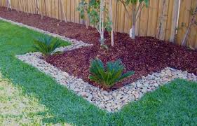 Elegant Metal Edging Offering Modern Solutions For Low Maintenance Yard Landscaping Garden Design Ideas On A Budget Landscaping With Rocks Flower Bed Edging