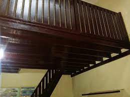 Khusus untuk rumah yang memiliki atap segitiga mengerucut, biasanya mereka memilih gudang dengan memanfaatkan loteng atau bagian atas dari rumah. Loteng Ejati Concept