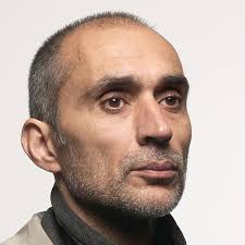 Talk Smart! Volume 1: Topics A-K: Master English conversation. Dive into  everyday situations with 152 topics, practical language examples, &  questions designed to boost your confidence & fluency. : Ashurst, Andrew,  Sarhandi-Williams,