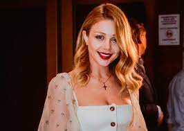 Последние твиты от tina karol (@tina_karol). Tina Karol Prikinulas Durochkoj Chtoby Izbezhat Sereznogo Razgovora Tupa Ruka Parik