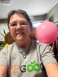 Hi, everyone I'm Robert 60. Happy Sunday to you all 💕