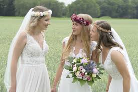 Für mich ist es als fotograf moers besonders wichtig, dass die sympathie und das vertrauen neben meiner hochzeitsfotografie biete ich euch auch weitere zusatzleistungen für eure hochzeit an. Moers Romantische Hochzeit In Corona Zeiten Ein Hochzeitstag Der Besonderen Art Moers