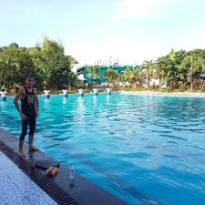 Hampir di setiap kota besar di indonesia seperti surabaya, jakarta, semarang hingga bekasi menyediakan wisata air kolam renang. 17 Kolam Renang Di Makassar Untuk Liburan Keluarga