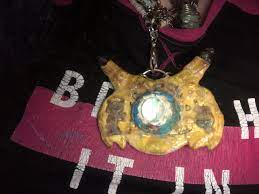 Golden Sonichu Medallion with Autograph [RUN TWO] - agrohort.ipb.ac.id