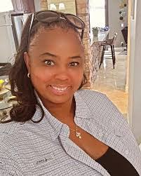 Katie Mealey's Instagram, Twitter & Facebook