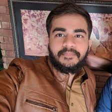 Aiman Farooq's Instagram, Twitter & Facebook