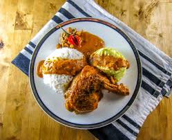 Republic Of Congo Moambe Chicken Poulet A La Moambe Explorers Kitchen Recipe Food African Food Food Inspiration