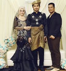 Model baju pengantin muslim warna putih. 39 Celebrities Wedding Ideas Malay Wedding Dress Wedding Dresses Celebrity Weddings