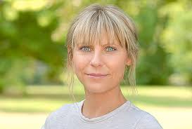 Barbara Bartling's Instagram, Twitter & Facebook