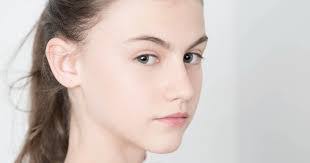 Alba Sabio's Instagram, Twitter & Facebook